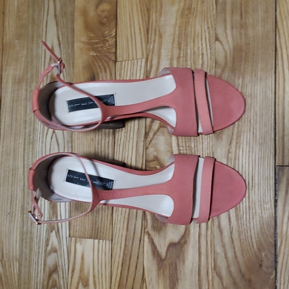 STEVEN By Steve Madden Olyvia T-Strap Block Heels - Picture 5 of 6